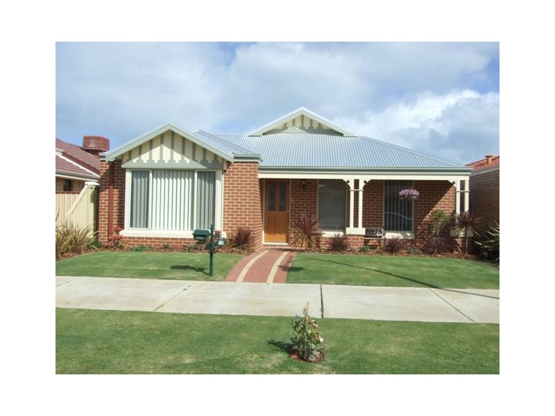 12 Moorlinch Street, Butler WA 6036