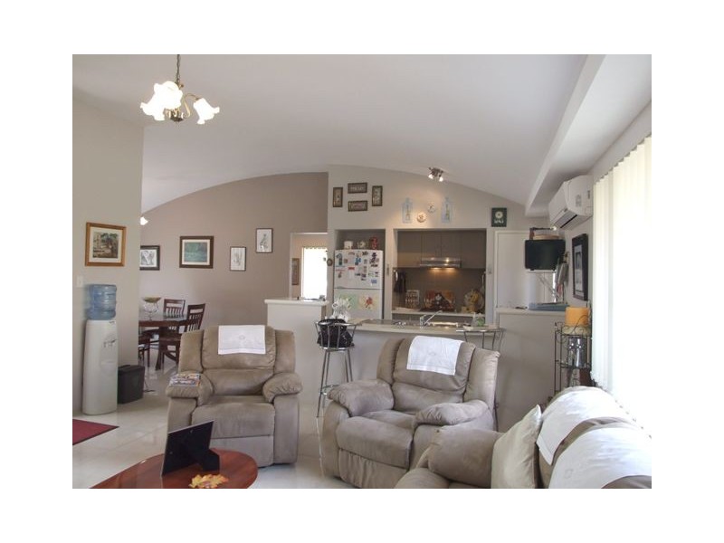 12 Moorlinch Street, Butler WA 6036