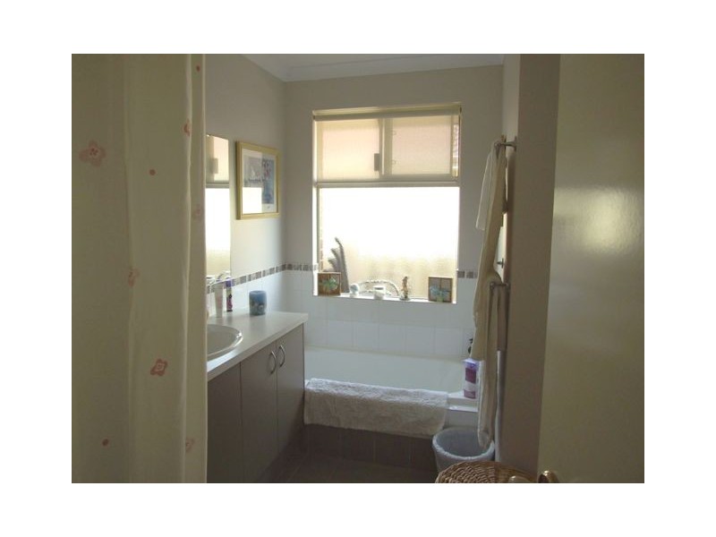 12 Moorlinch Street, Butler WA 6036