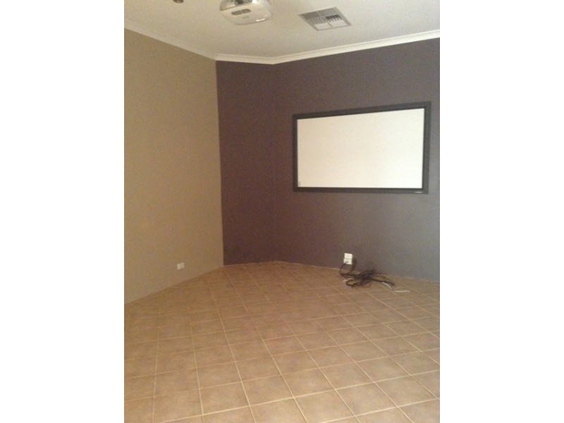 18 Broughton Heights, Kinross WA 6028