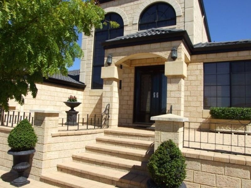 4 Hobie Place, Ocean Reef WA 6027