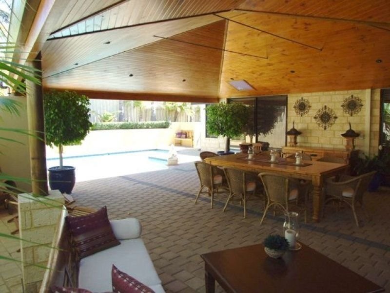 4 Hobie Place, Ocean Reef WA 6027