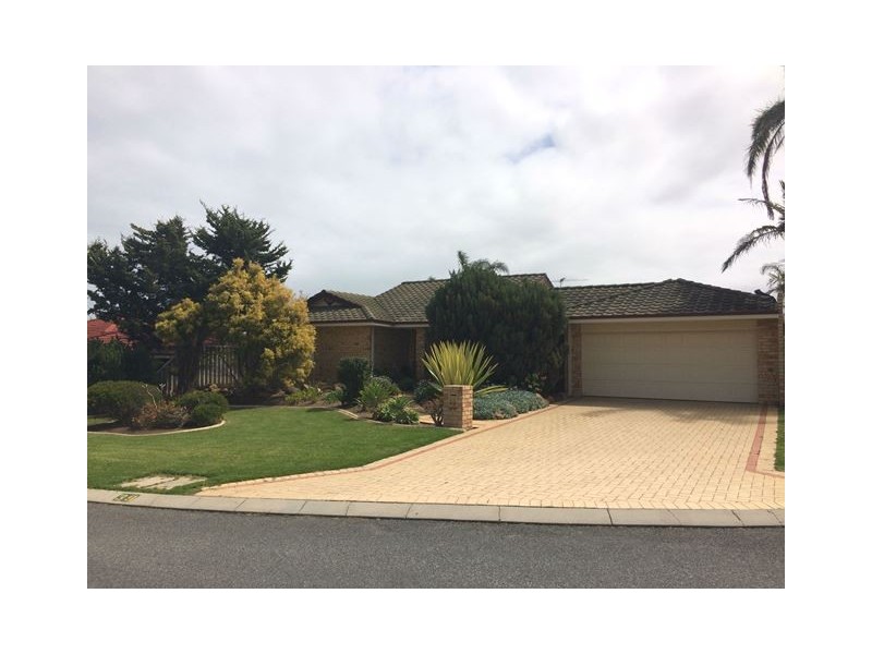 39 Monkton Place, Kinross WA 6028