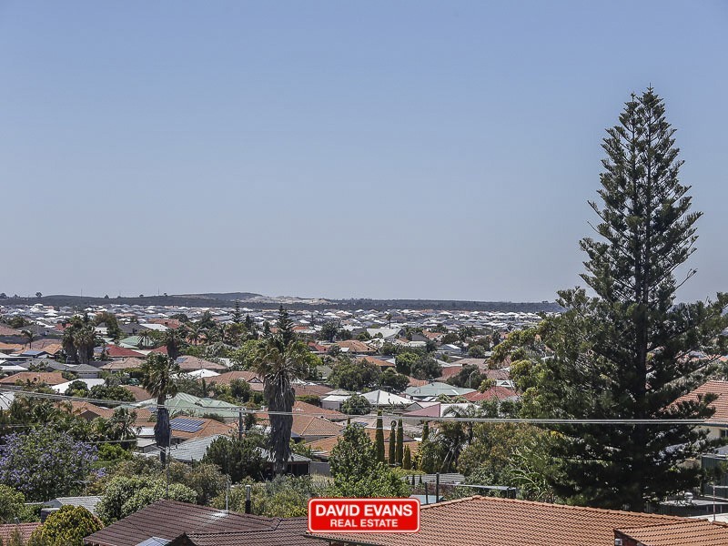 2 Perry Place, Quinns Rocks WA 6030