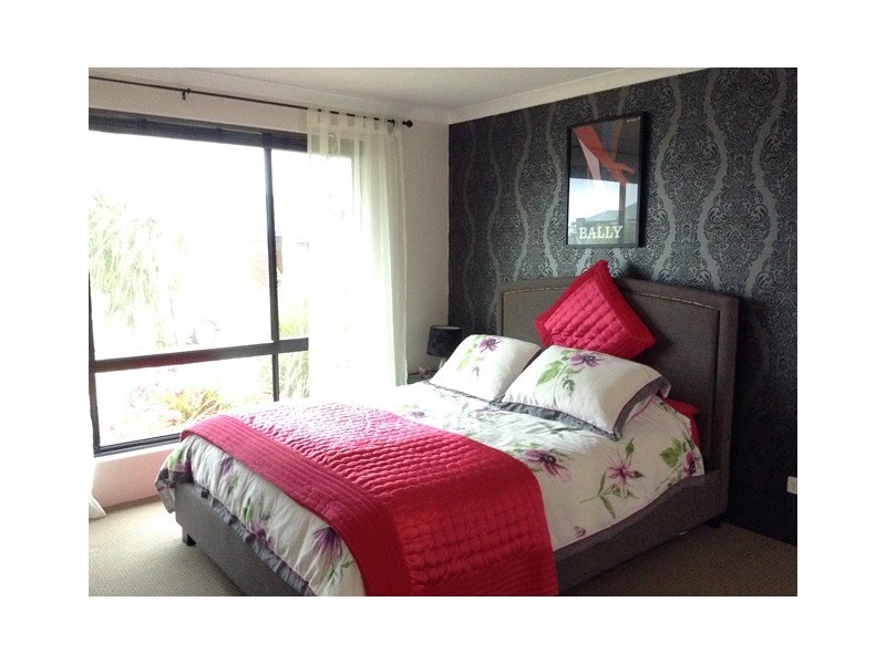15 Parkinson Road, Banksia Grove WA 6031