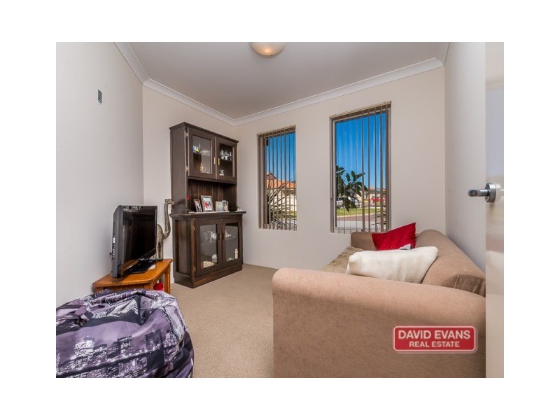 1/15 Crosthwait Circle, Tapping WA 6065