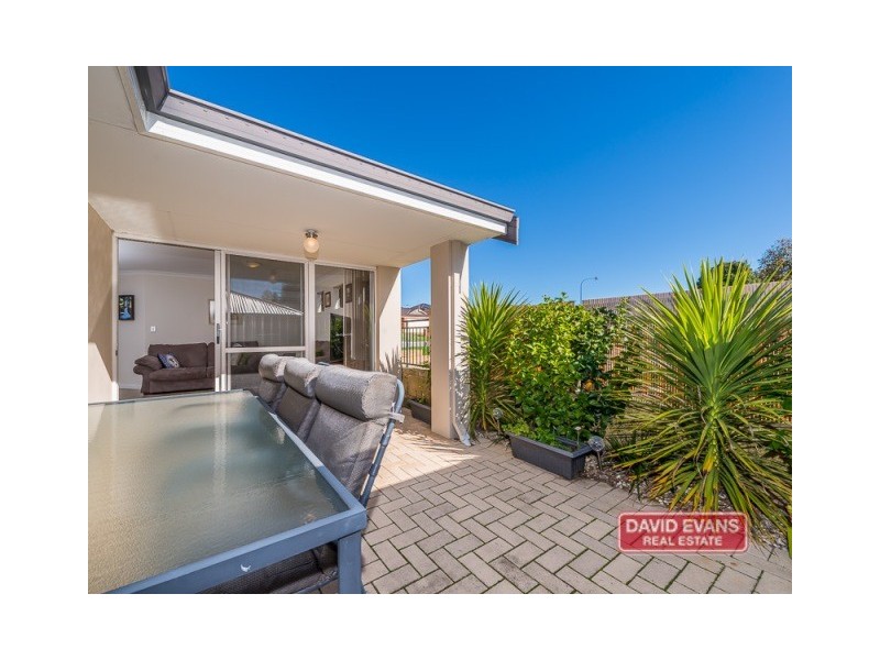 1/15 Crosthwait Circle, Tapping WA 6065