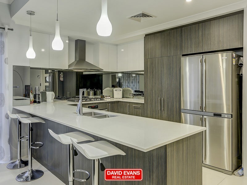 60 Bunker Crescent, Yanchep WA 6035