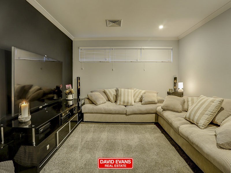 60 Bunker Crescent, Yanchep WA 6035