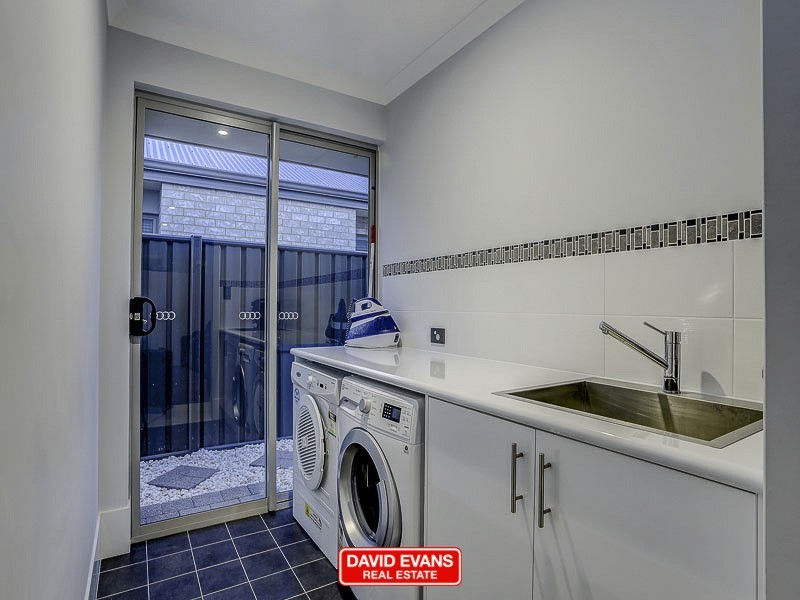 60 Bunker Crescent, Yanchep WA 6035