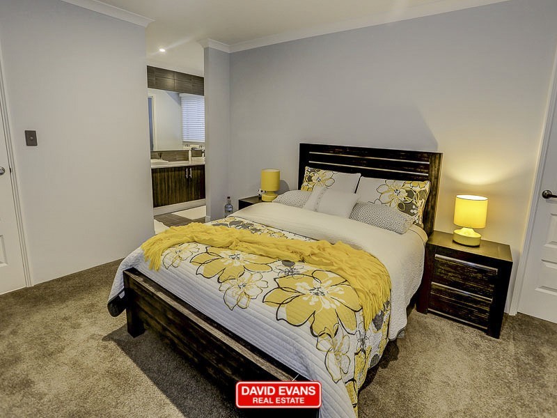 60 Bunker Crescent, Yanchep WA 6035