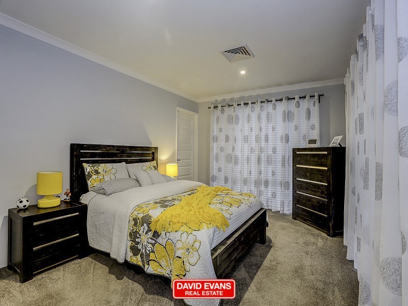 60 Bunker Crescent, Yanchep WA 6035