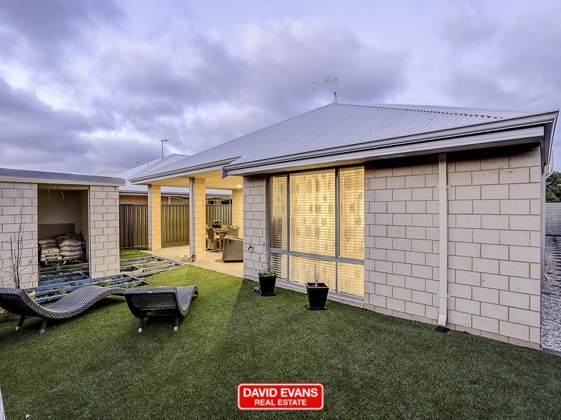 60 Bunker Crescent, Yanchep WA 6035
