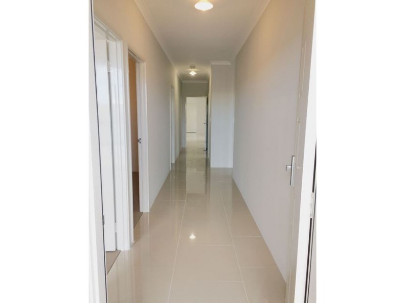 38 Leeward Ave, Eglinton WA 6034