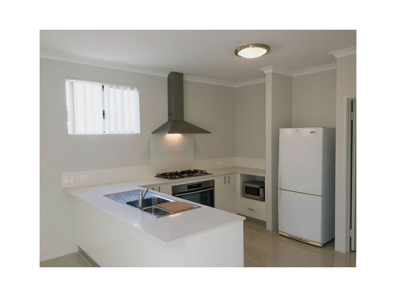 38 Leeward Ave, Eglinton WA 6034