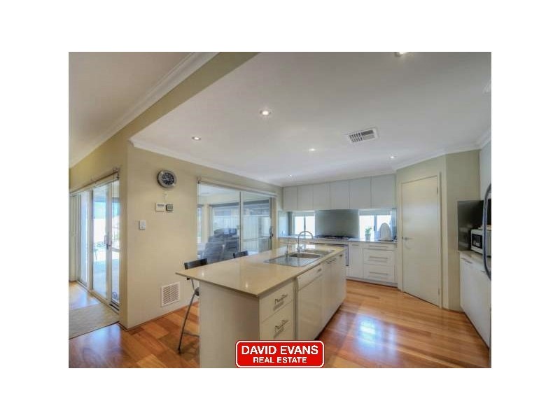 12 Bardeen Pass, Carramar WA 6031