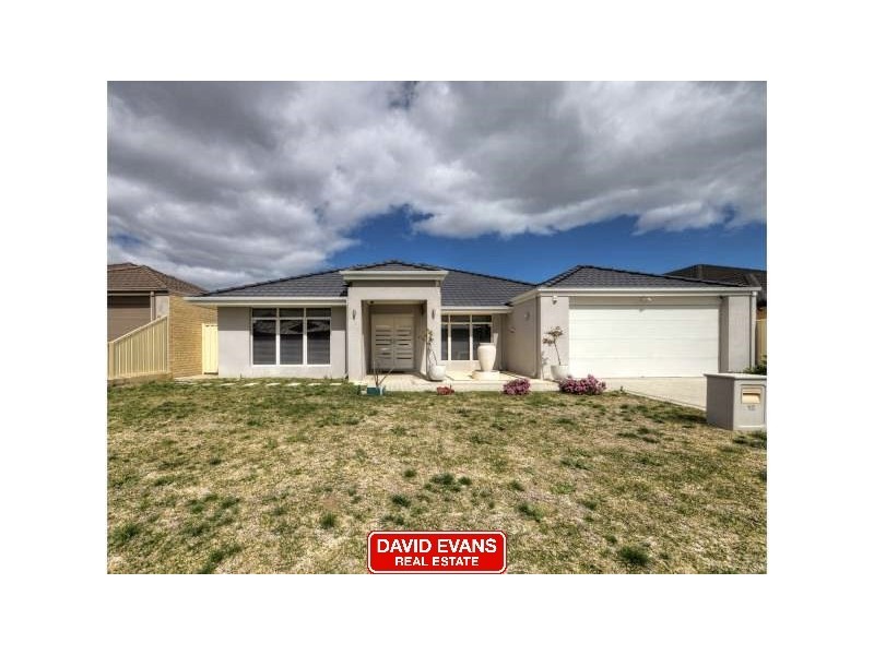 12 Bardeen Pass, Carramar WA 6031