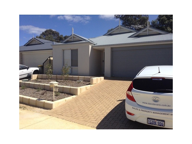 17 Tuxedo Link, Clarkson WA 6030