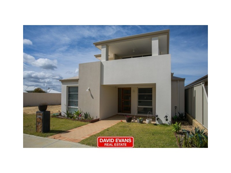 15 Topsail Loop, Alkimos WA 6038