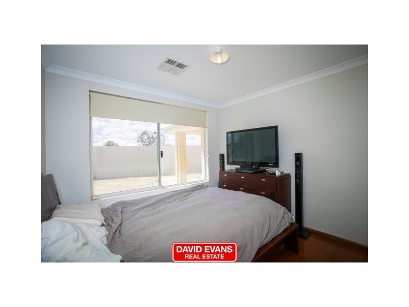 15 Topsail Loop, Alkimos WA 6038