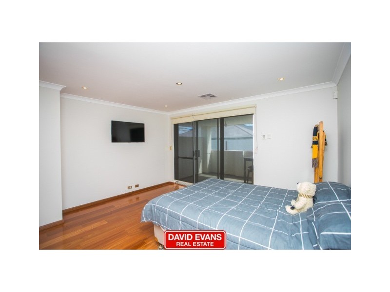 15 Topsail Loop, Alkimos WA 6038