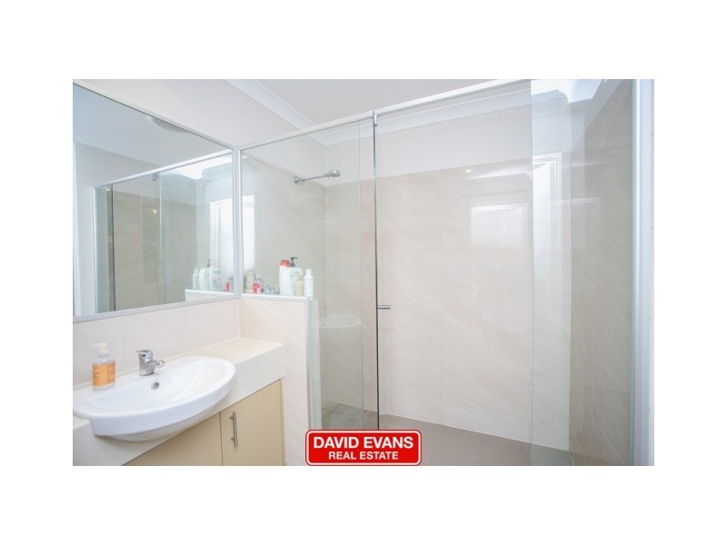 15 Topsail Loop, Alkimos WA 6038