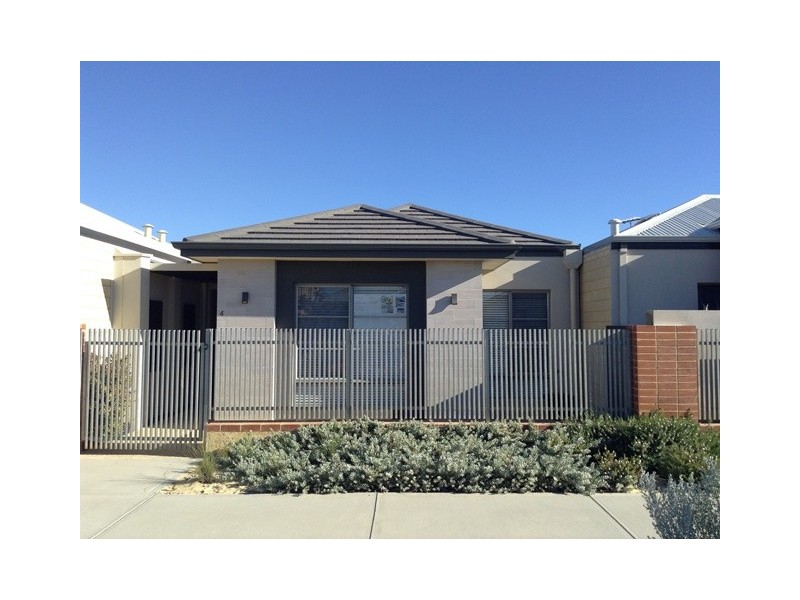 4 Felix Lane, Clarkson WA 6030