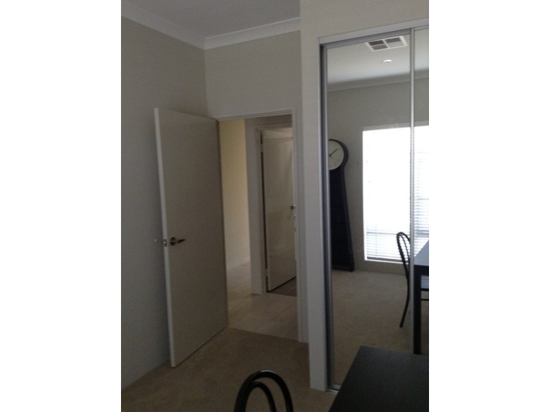 4 Felix Lane, Clarkson WA 6030