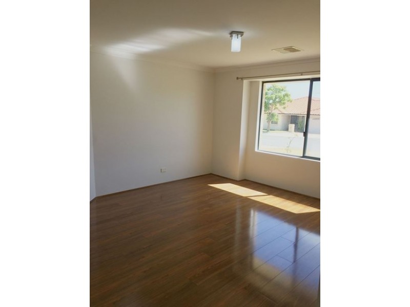 91 Selkirk Drive, Kinross WA 6028