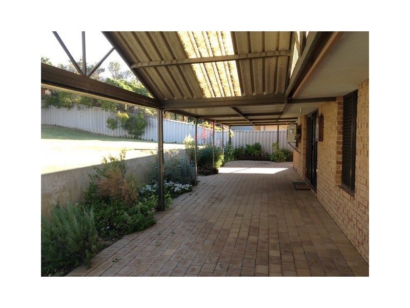 3 Lind Court, Quinns Rocks WA 6030