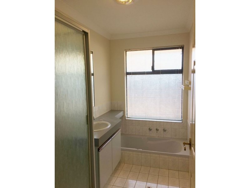 109 Caledonia Ave, Currambine WA 6028