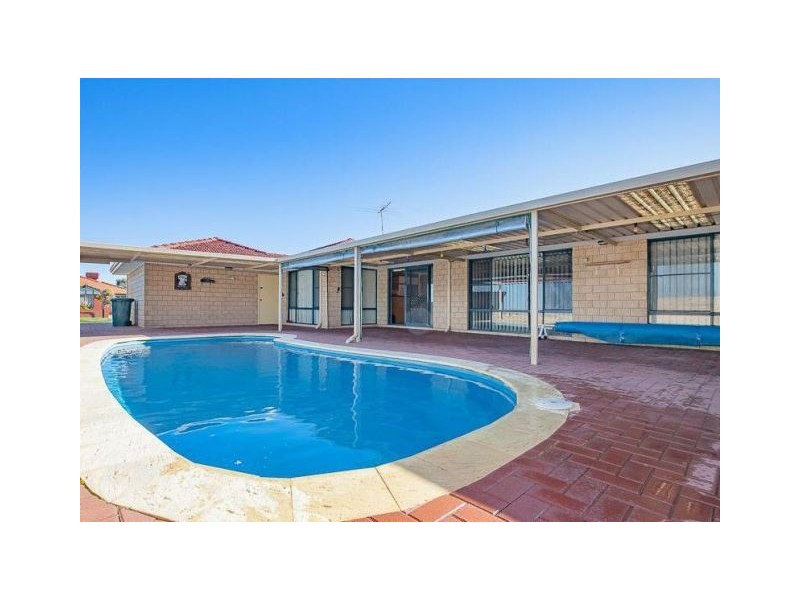 109 Caledonia Ave, Currambine WA 6028