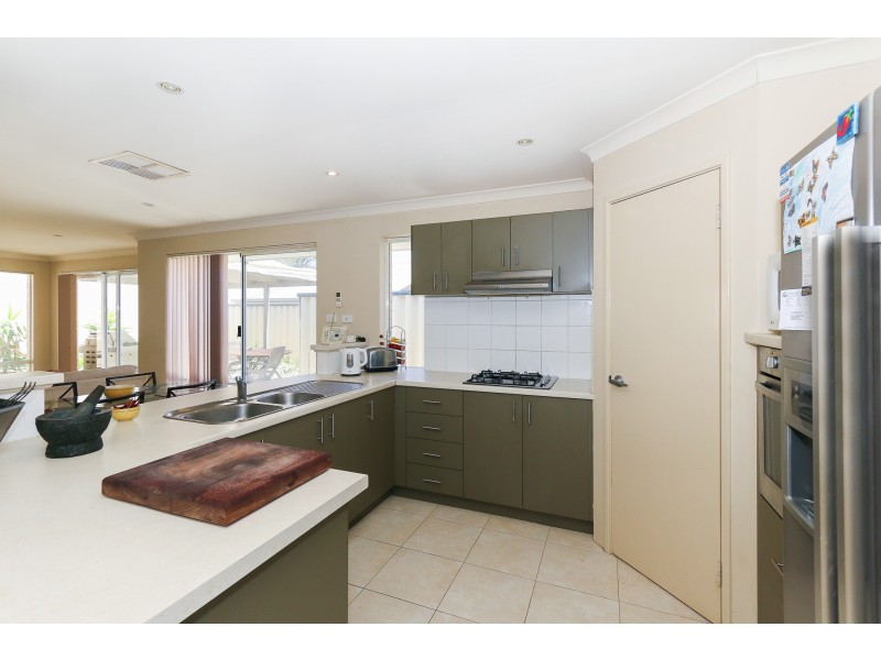 24 Allum Green, Merriwa WA 6030