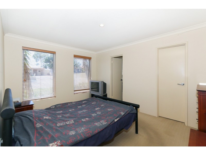 24 Allum Green, Merriwa WA 6030