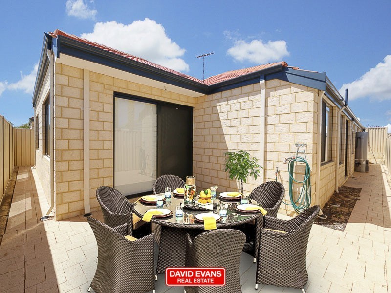 34B Kahana Parkway, Butler WA 6036