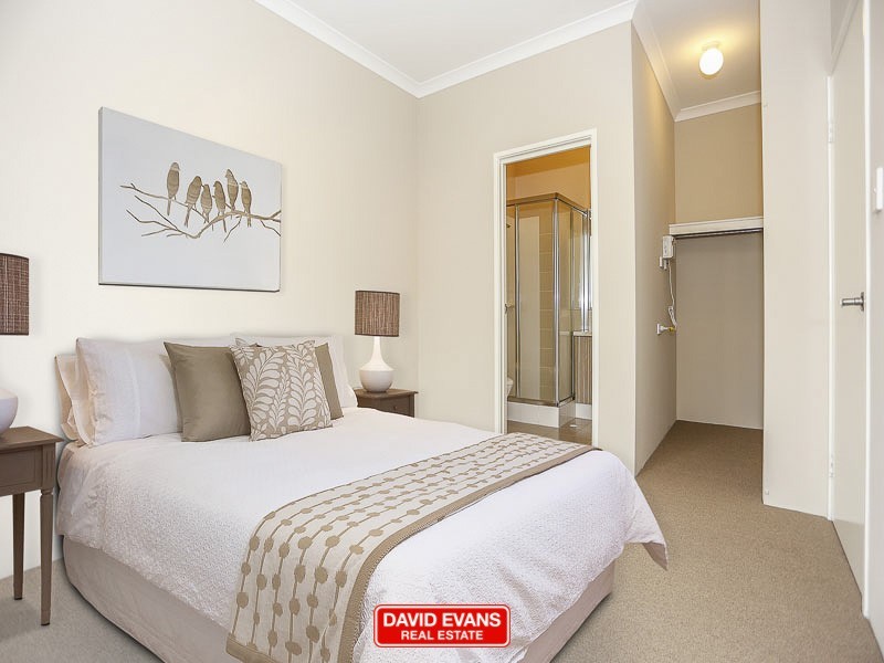 221 Camborne Parkway, Butler WA 6036