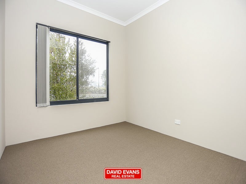 221 Camborne Parkway, Butler WA 6036