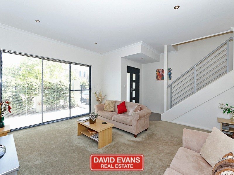 23 Gaudi Way, Clarkson WA 6030