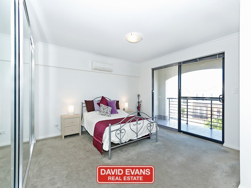 23 Gaudi Way, Clarkson WA 6030