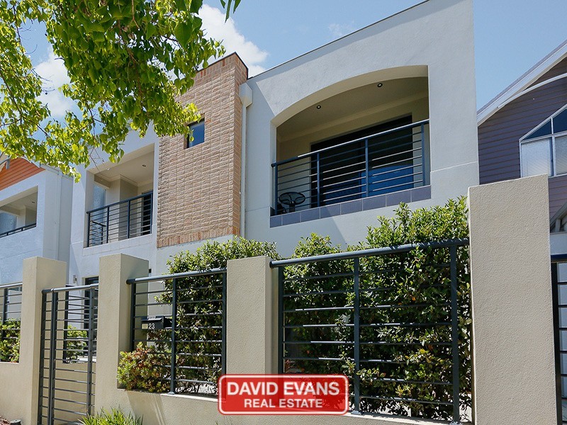23 Gaudi Way, Clarkson WA 6030