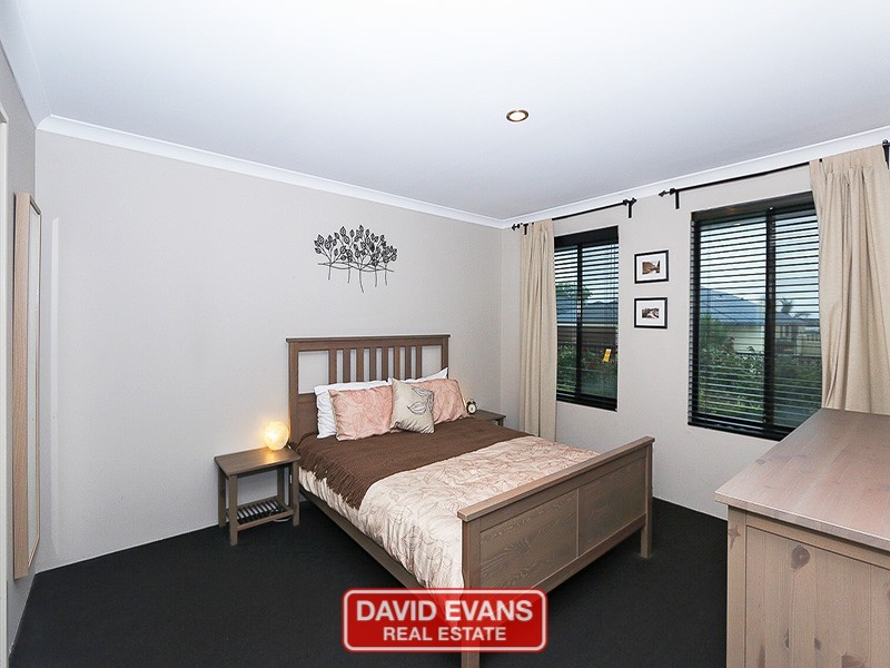 5 Salamanca Turn, Clarkson WA 6030