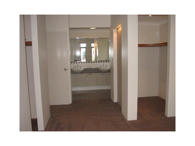 10 Tibicen Road, Tapping WA 6065