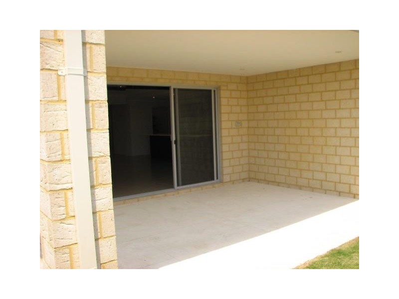 10 Tibicen Road, Tapping WA 6065