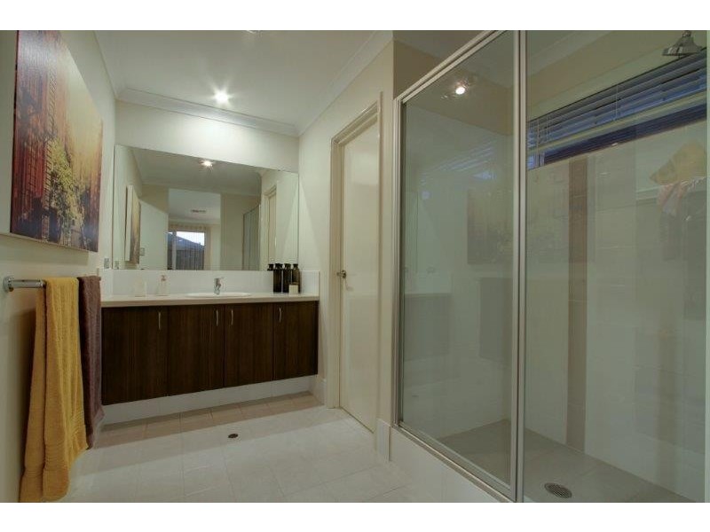 31 Nomad Drive, Clarkson WA 6030