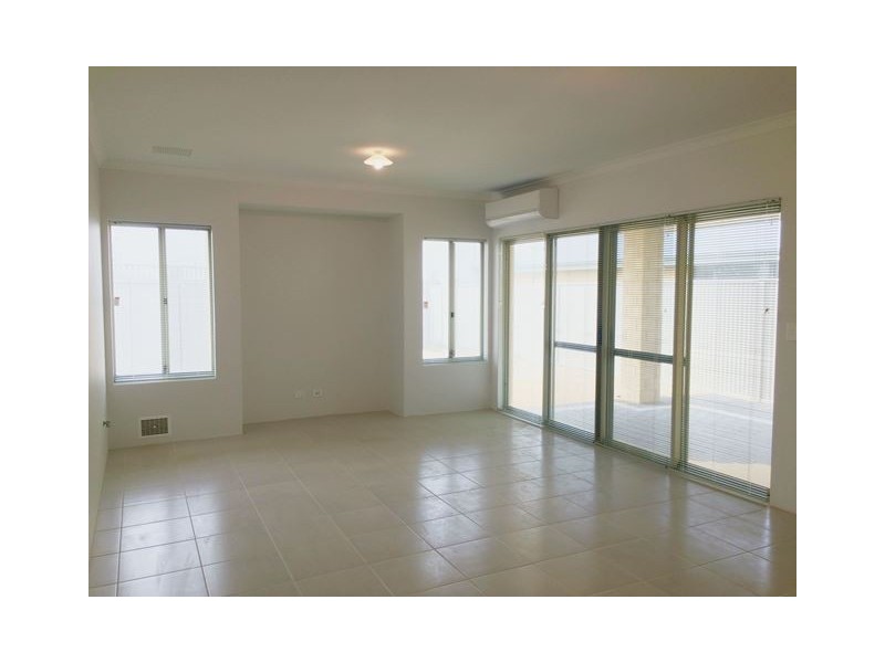 18 Amsterdam Crescent, Alkimos WA 6038