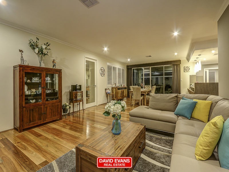 25 Parkland Drive, Yanchep WA 6035