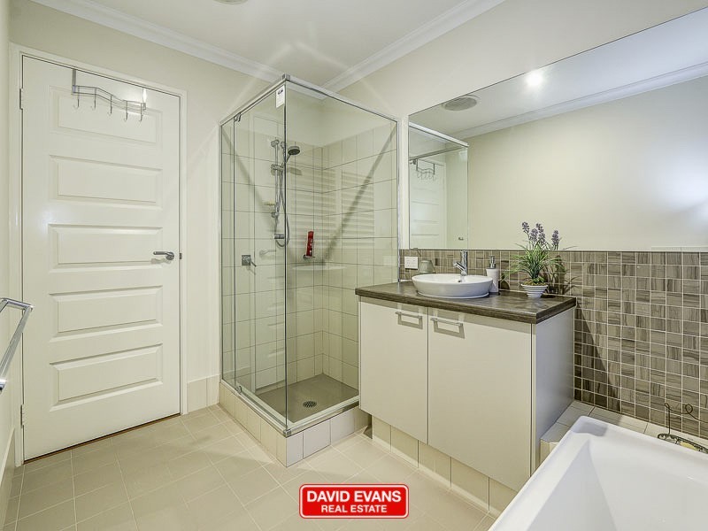 25 Parkland Drive, Yanchep WA 6035