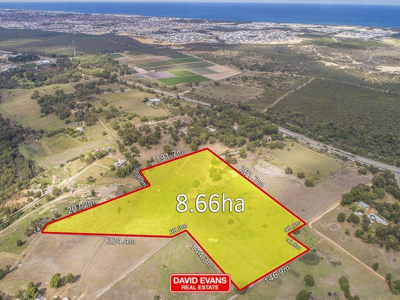 26 Trian Road, Carabooda WA 6033