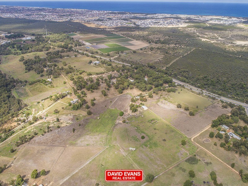 26 Trian Road, Carabooda WA 6033