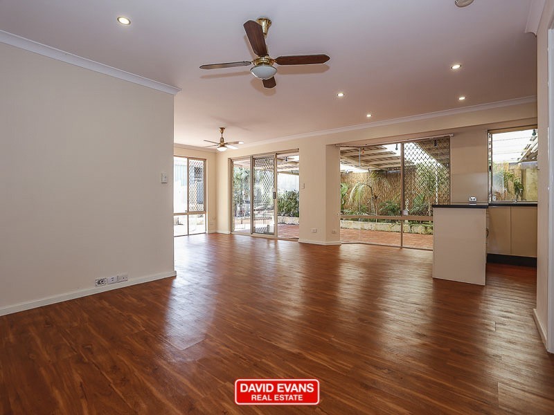 10 Rio Marina Way, Mindarie WA 6030
